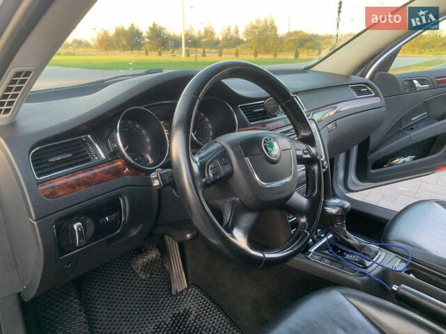 Серый Шкода Суперб, объемом двигателя 1.97 л и пробегом 340 тыс. км за 8599 $, фото 11 на Automoto.ua