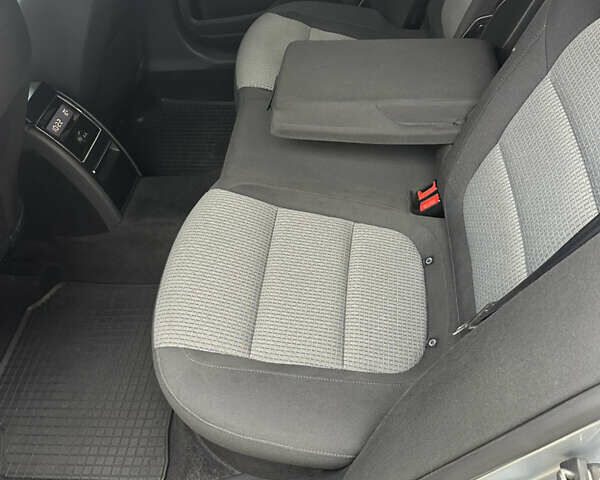 Серый Шкода Суперб, объемом двигателя 1.8 л и пробегом 218 тыс. км за 10500 $, фото 16 на Automoto.ua