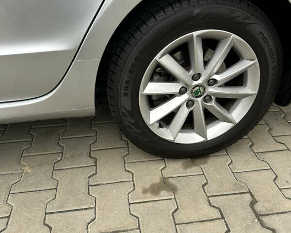 Серый Шкода Суперб, объемом двигателя 1.8 л и пробегом 218 тыс. км за 10500 $, фото 13 на Automoto.ua