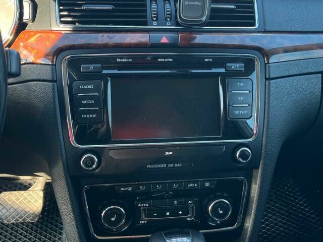 Серый Шкода Суперб, объемом двигателя 2 л и пробегом 280 тыс. км за 9500 $, фото 12 на Automoto.ua