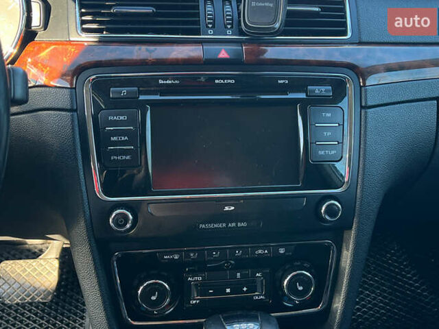 Серый Шкода Суперб, объемом двигателя 1.97 л и пробегом 280 тыс. км за 9500 $, фото 12 на Automoto.ua