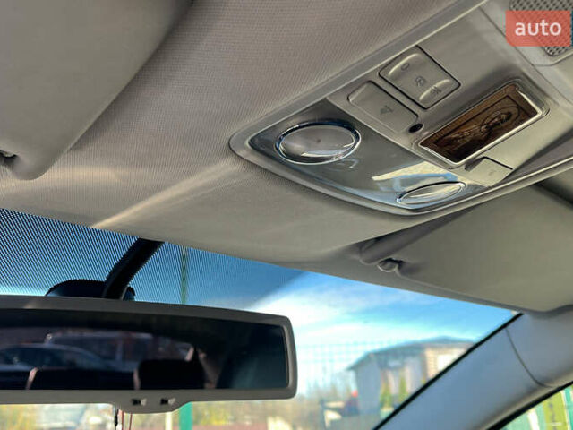 Серый Шкода Суперб, объемом двигателя 1.97 л и пробегом 280 тыс. км за 9500 $, фото 15 на Automoto.ua