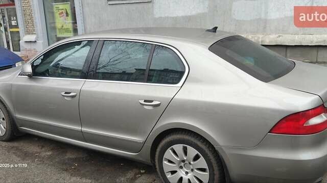 Сірий Шкода Суперб, об'ємом двигуна 1.97 л та пробігом 335 тис. км за 9500 $, фото 3 на Automoto.ua