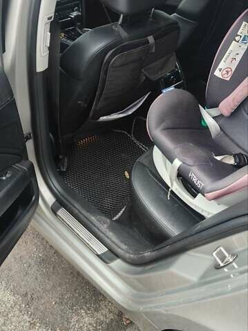 Сірий Шкода Суперб, об'ємом двигуна 1.97 л та пробігом 335 тис. км за 9500 $, фото 8 на Automoto.ua