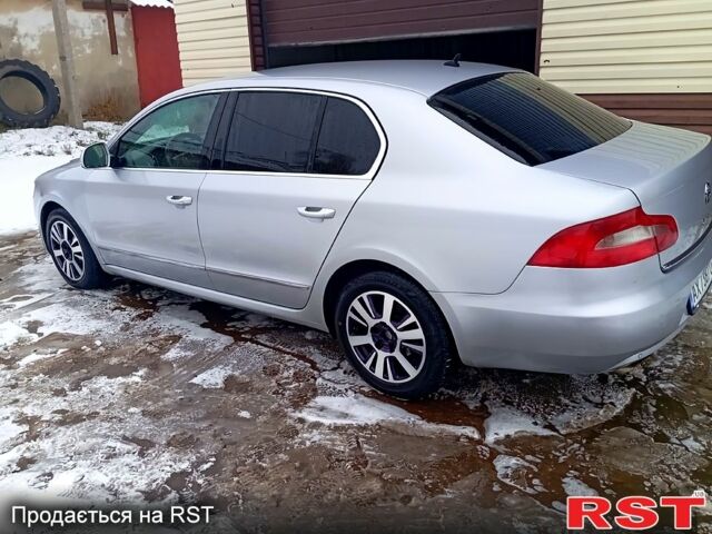 Серый Шкода Суперб, объемом двигателя 2 л и пробегом 197 тыс. км за 10200 $, фото 5 на Automoto.ua