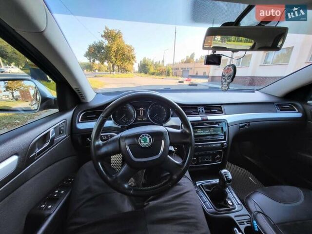 Сірий Шкода Суперб, об'ємом двигуна 1.78 л та пробігом 240 тис. км за 8600 $, фото 10 на Automoto.ua