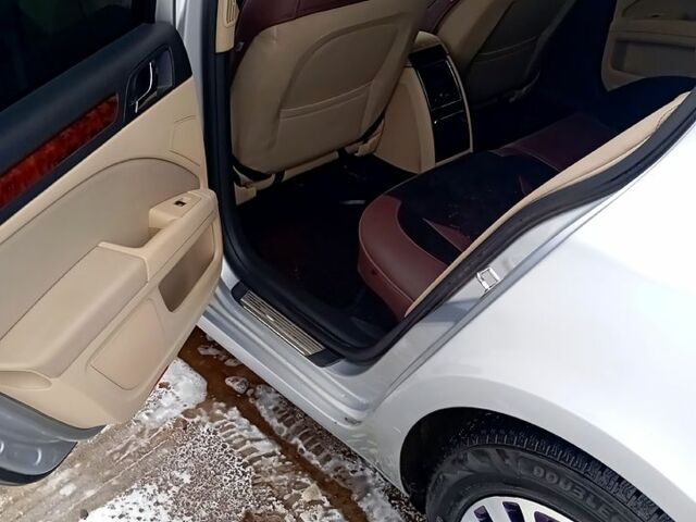 Серый Шкода Суперб, объемом двигателя 2 л и пробегом 197 тыс. км за 10200 $, фото 3 на Automoto.ua