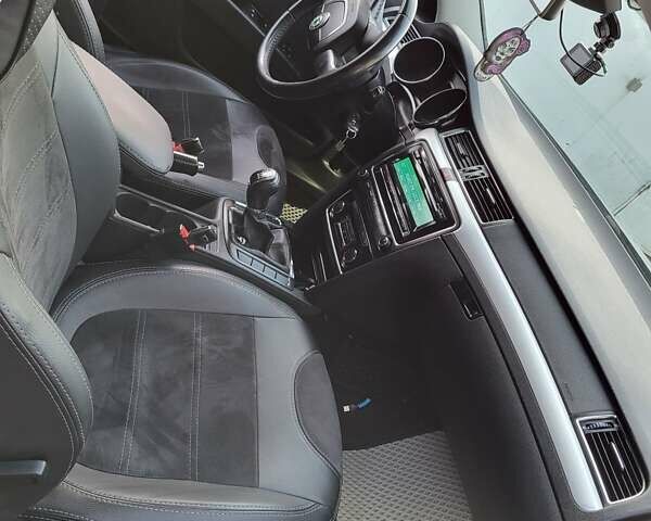 Сірий Шкода Суперб, об'ємом двигуна 1.78 л та пробігом 240 тис. км за 8600 $, фото 3 на Automoto.ua
