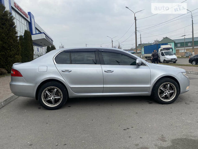 Сірий Шкода Суперб, об'ємом двигуна 1.8 л та пробігом 120 тис. км за 8999 $, фото 13 на Automoto.ua