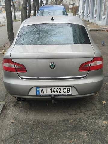 Сірий Шкода Суперб, об'ємом двигуна 1.97 л та пробігом 335 тис. км за 9500 $, фото 5 на Automoto.ua