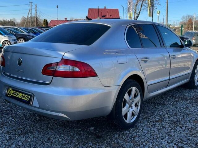 Серый Шкода Суперб, объемом двигателя 2 л и пробегом 280 тыс. км за 9500 $, фото 7 на Automoto.ua