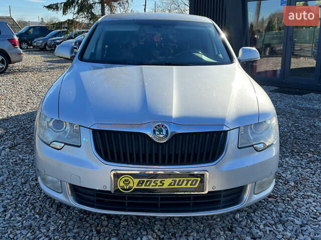 Серый Шкода Суперб, объемом двигателя 1.97 л и пробегом 280 тыс. км за 9500 $, фото 2 на Automoto.ua