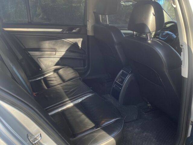 Сірий Шкода Суперб, об'ємом двигуна 1.9 л та пробігом 490 тис. км за 4399 $, фото 7 на Automoto.ua