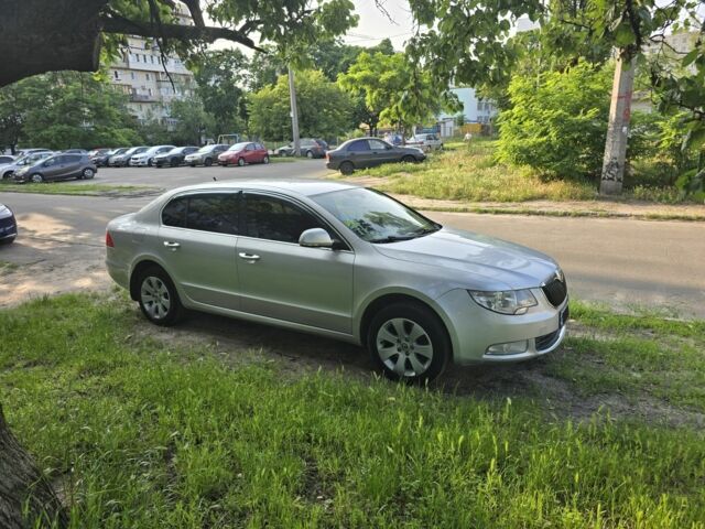 Сірий Шкода Суперб, об'ємом двигуна 0 л та пробігом 227 тис. км за 8000 $, фото 1 на Automoto.ua