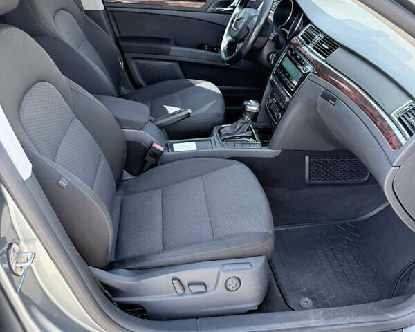 Сірий Шкода Суперб, об'ємом двигуна 1.8 л та пробігом 338 тис. км за 7100 $, фото 28 на Automoto.ua