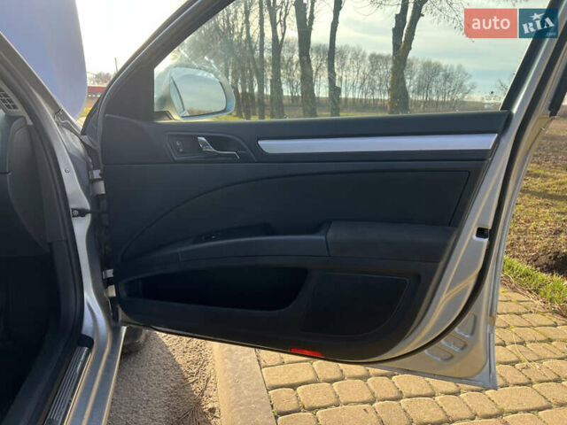 Серый Шкода Суперб, объемом двигателя 1.8 л и пробегом 235 тыс. км за 7200 $, фото 13 на Automoto.ua