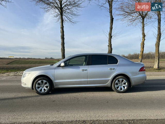 Серый Шкода Суперб, объемом двигателя 1.8 л и пробегом 235 тыс. км за 7200 $, фото 3 на Automoto.ua