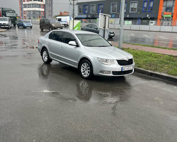 Сірий Шкода Суперб, об'ємом двигуна 1.8 л та пробігом 222 тис. км за 9000 $, фото 27 на Automoto.ua