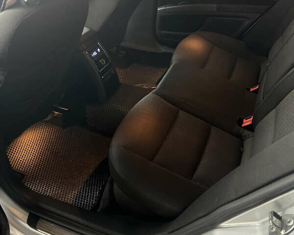 Сірий Шкода Суперб, об'ємом двигуна 1.8 л та пробігом 222 тис. км за 9000 $, фото 25 на Automoto.ua