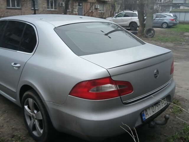 Серый Шкода Суперб, объемом двигателя 1.8 л и пробегом 230 тыс. км за 8000 $, фото 3 на Automoto.ua