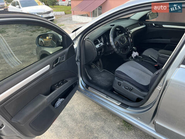 Шкода Суперб 2011 у Хмельницькому на Automoto.ua Сірий Шкода Суперб, об'ємом двигуна 1.6 л та пробігом 225 тис. км за 8600 $, фото 12 на Automoto.ua