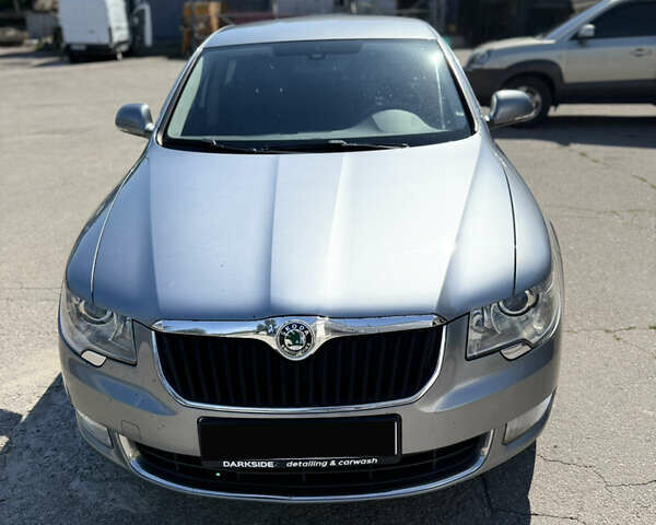 Сірий Шкода Суперб, об'ємом двигуна 1.8 л та пробігом 338 тис. км за 7100 $, фото 36 на Automoto.ua