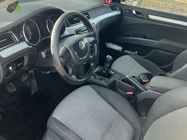 Серый Шкода Суперб, объемом двигателя 1.8 л и пробегом 235 тыс. км за 7200 $, фото 8 на Automoto.ua