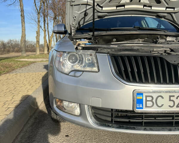 Серый Шкода Суперб, объемом двигателя 1.8 л и пробегом 235 тыс. км за 7200 $, фото 6 на Automoto.ua