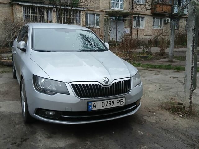 Серый Шкода Суперб, объемом двигателя 1.8 л и пробегом 230 тыс. км за 8000 $, фото 6 на Automoto.ua