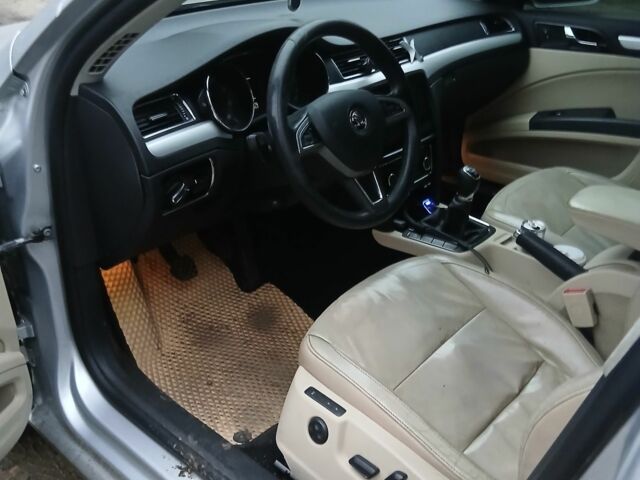 Серый Шкода Суперб, объемом двигателя 1.8 л и пробегом 230 тыс. км за 8000 $, фото 11 на Automoto.ua