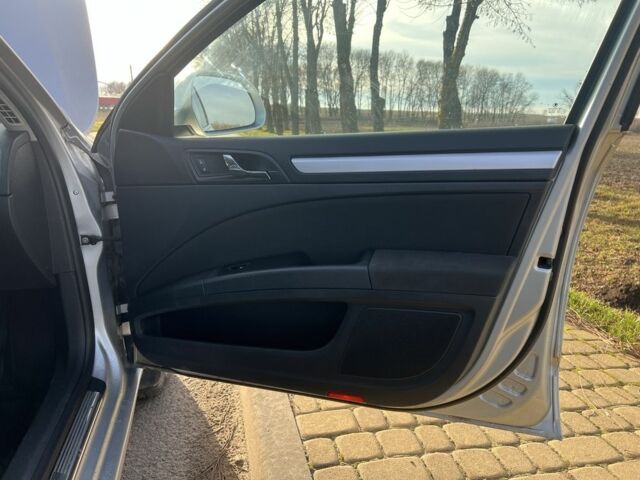 Серый Шкода Суперб, объемом двигателя 1.8 л и пробегом 235 тыс. км за 7200 $, фото 13 на Automoto.ua