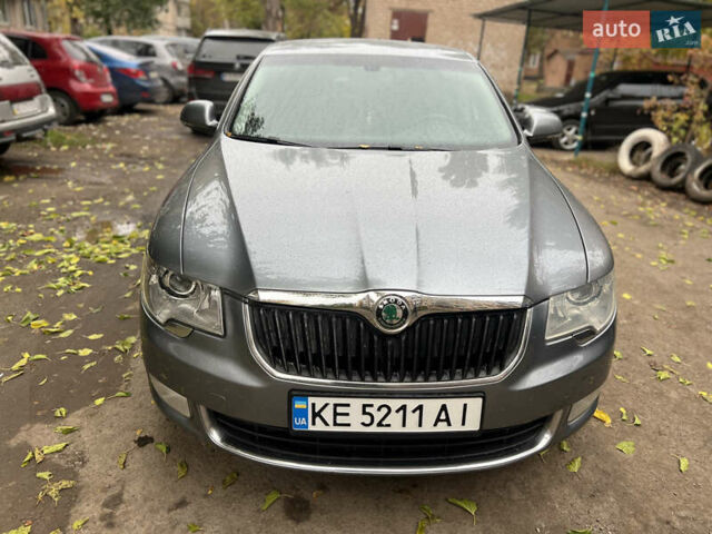 Шкода Суперб 2011 в Кривом Роге на Automoto.ua Серый Шкода Суперб, объемом двигателя 1.97 л и пробегом 290 тыс. км за 9500 $, фото 1 на Automoto.ua