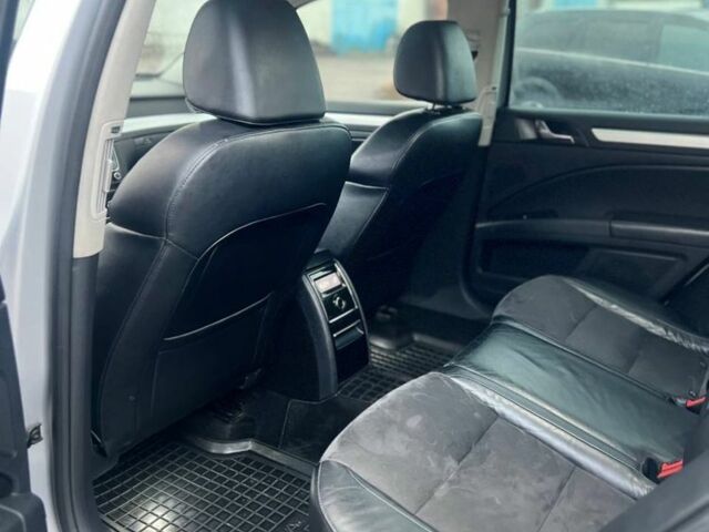 Сірий Шкода Суперб, об'ємом двигуна 2 л та пробігом 245 тис. км за 9900 $, фото 7 на Automoto.ua