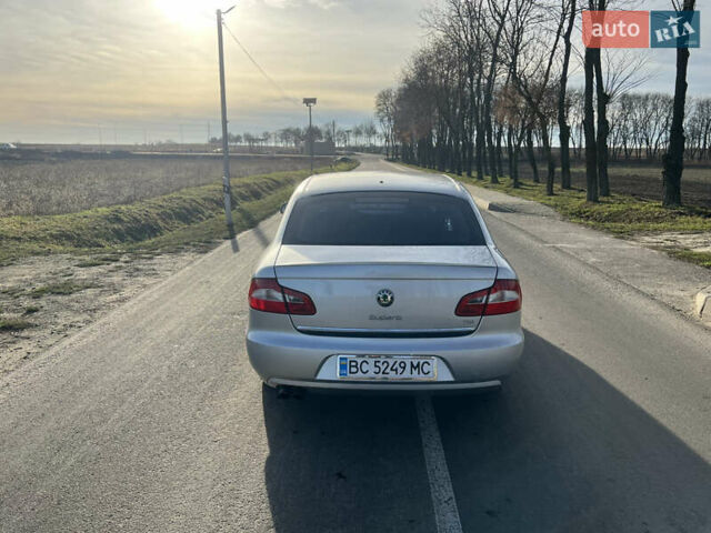 Серый Шкода Суперб, объемом двигателя 1.8 л и пробегом 235 тыс. км за 7200 $, фото 2 на Automoto.ua