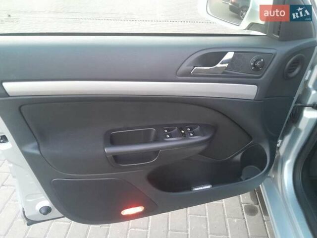 Сірий Шкода Суперб, об'ємом двигуна 1.4 л та пробігом 230 тис. км за 7500 $, фото 12 на Automoto.ua