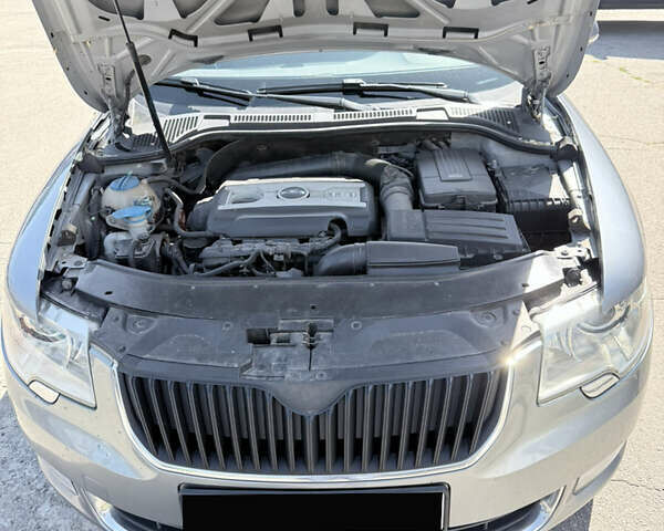 Сірий Шкода Суперб, об'ємом двигуна 1.8 л та пробігом 338 тис. км за 7100 $, фото 33 на Automoto.ua