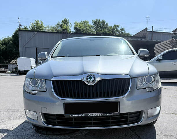 Сірий Шкода Суперб, об'ємом двигуна 1.8 л та пробігом 338 тис. км за 7100 $, фото 1 на Automoto.ua