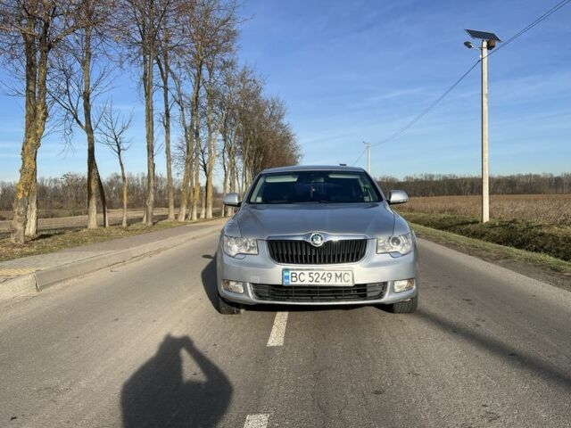 Серый Шкода Суперб, объемом двигателя 1.8 л и пробегом 235 тыс. км за 7200 $, фото 1 на Automoto.ua