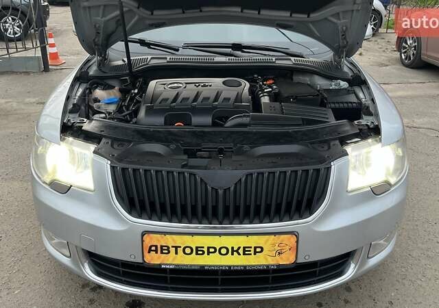 Сірий Шкода Суперб, об'ємом двигуна 2 л та пробігом 316 тис. км за 9300 $, фото 18 на Automoto.ua