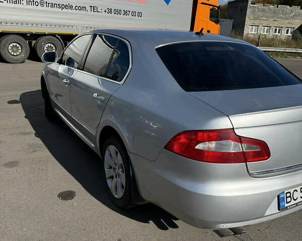 Шкода Суперб 2012 у Стрые на Automoto.ua Сірий Шкода Суперб, об'ємом двигуна 1.8 л та пробігом 270 тис. км за 7900 $, фото 5 на Automoto.ua