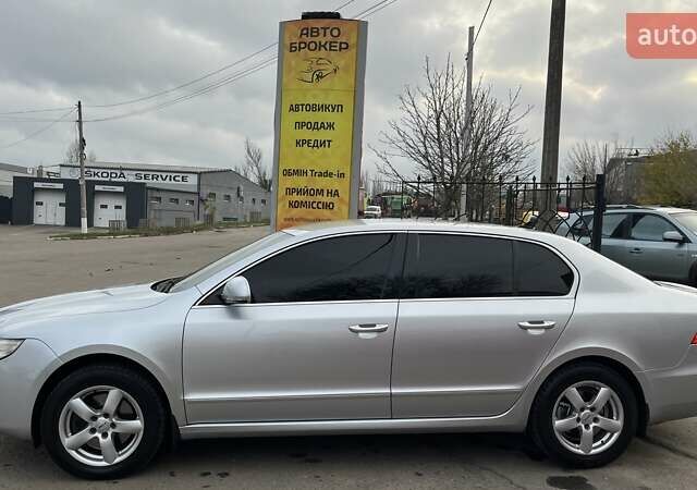 Сірий Шкода Суперб, об'ємом двигуна 2 л та пробігом 316 тис. км за 9300 $, фото 4 на Automoto.ua
