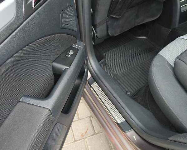 Серый Шкода Суперб, объемом двигателя 1.8 л и пробегом 140 тыс. км за 10800 $, фото 6 на Automoto.ua