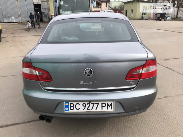 Серый Шкода Суперб, объемом двигателя 2 л и пробегом 255 тыс. км за 11300 $, фото 8 на Automoto.ua