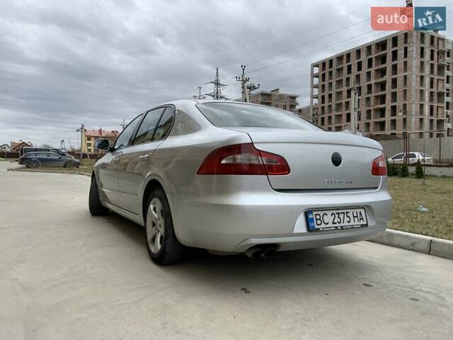 Серый Шкода Суперб, объемом двигателя 1.97 л и пробегом 293 тыс. км за 9600 $, фото 8 на Automoto.ua