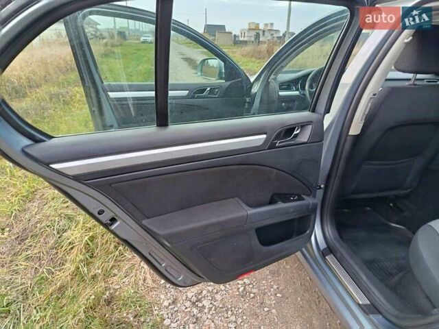 Серый Шкода Суперб, объемом двигателя 1.8 л и пробегом 394 тыс. км за 6500 $, фото 9 на Automoto.ua