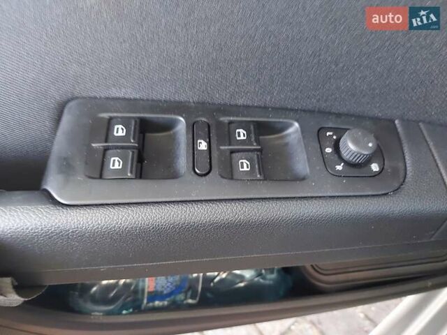 Серый Шкода Суперб, объемом двигателя 1.78 л и пробегом 73 тыс. км за 11300 $, фото 15 на Automoto.ua