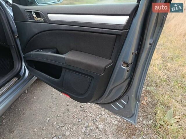 Серый Шкода Суперб, объемом двигателя 1.8 л и пробегом 394 тыс. км за 6500 $, фото 13 на Automoto.ua