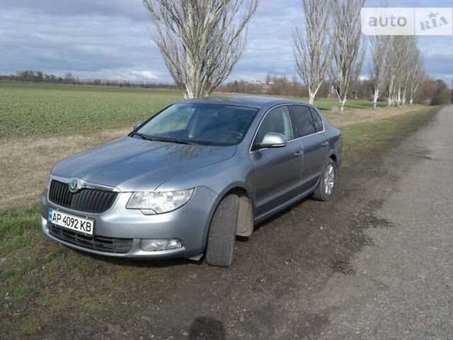 Сірий Шкода Суперб, об'ємом двигуна 1.8 л та пробігом 217 тис. км за 10250 $, фото 1 на Automoto.ua