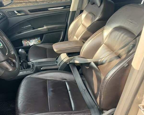 Серый Шкода Суперб, объемом двигателя 1.97 л и пробегом 278 тыс. км за 10500 $, фото 3 на Automoto.ua