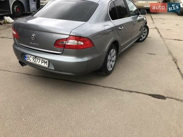 Шкода Суперб 2012 в Львове на Automoto.ua Серый Шкода Суперб, объемом двигателя 1.97 л и пробегом 272 тыс. км за 10500 $, фото 13 на Automoto.ua